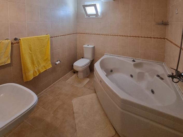 Image No.17-4 Bed Villa for sale