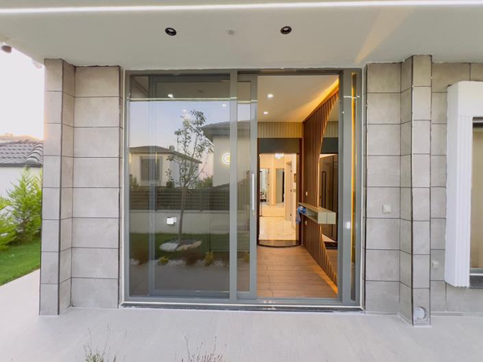 Image No.8-5 Bed Villa / Detached for sale