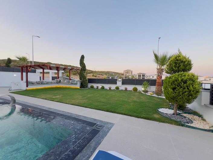 Image No.9-5 Bed Villa / Detached for sale