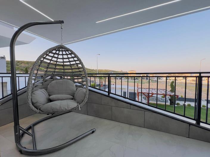 Image No.10-5 Bed Villa / Detached for sale