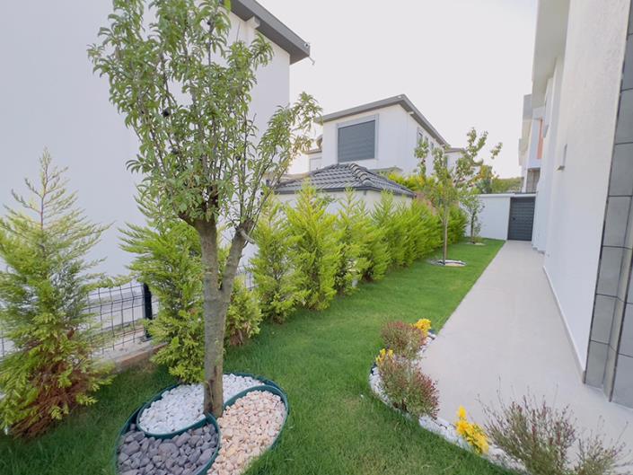 Image No.20-5 Bed Villa / Detached for sale