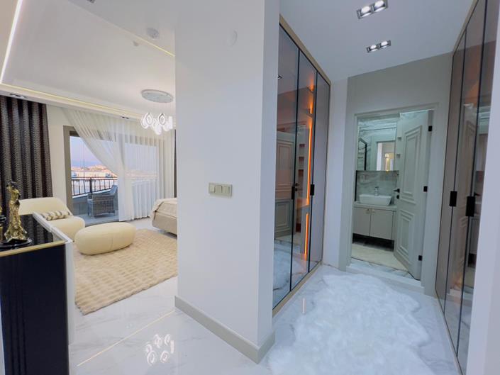 Image No.33-5 Bed Villa / Detached for sale