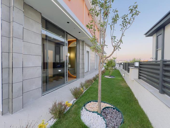 Image No.24-5 Bed Villa / Detached for sale