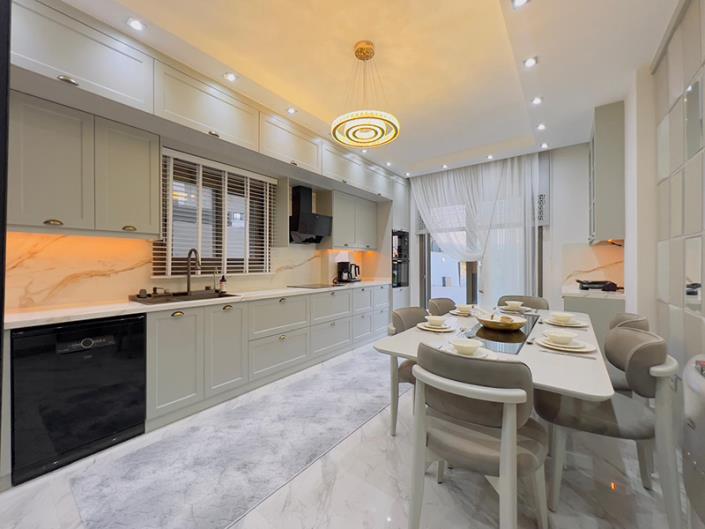 Image No.14-5 Bed Villa / Detached for sale