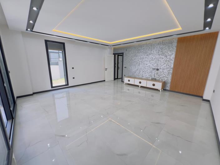 Image No.3-4 Bed Villa for sale