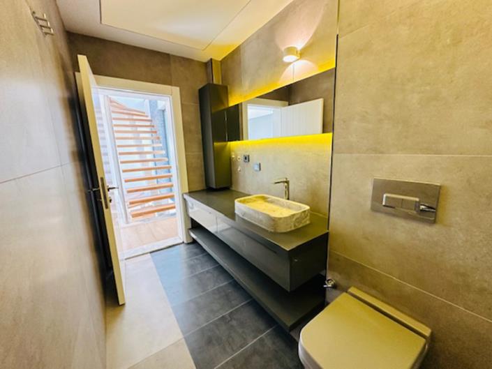 Image No.15-3 Bed Villa / Detached for sale