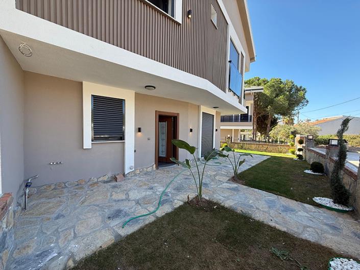 Image No.10-4 Bed Villa for sale