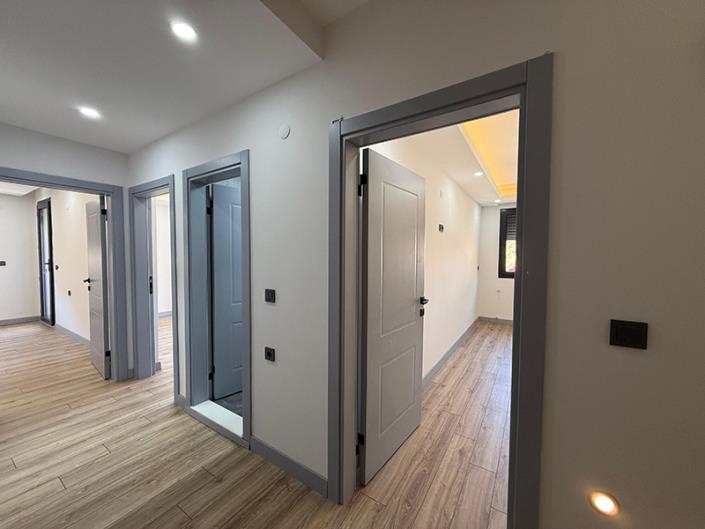 Image No.15-4 Bed Villa for sale