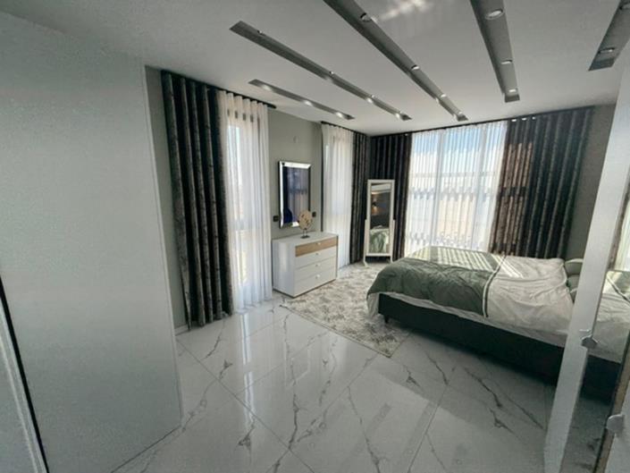 Image No.24-4 Bed Villa / Detached for sale