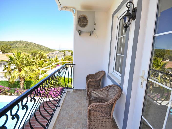 Image No.8-5 Bed Villa / Detached for sale