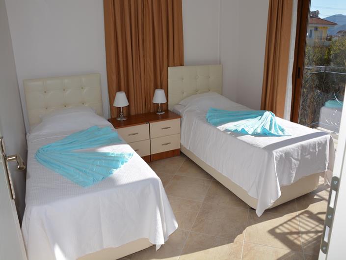 Image No.14-4 Bed Villa / Detached for sale