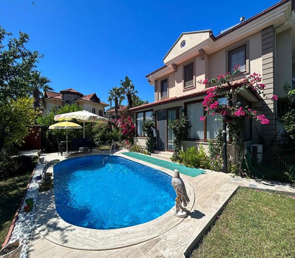 Image No.1-3 Bed Villa for sale