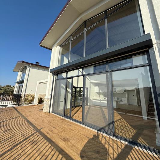 Image No.9-3 Bed Semi-Detached for sale