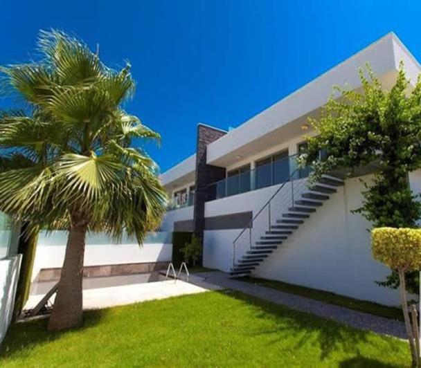 Image No.3-2 Bed Villa for sale