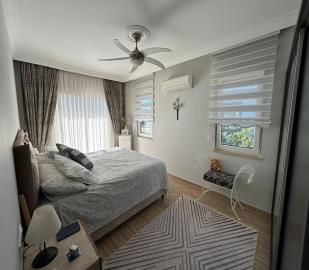 spacious-bedroom