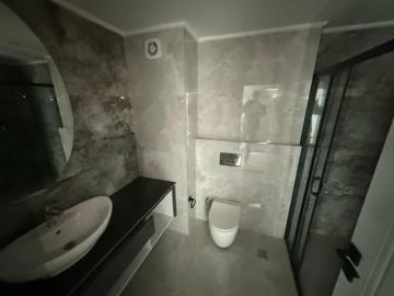 modern-fitted-bathroom