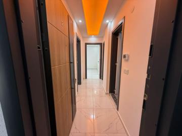 entrance-into-apartment