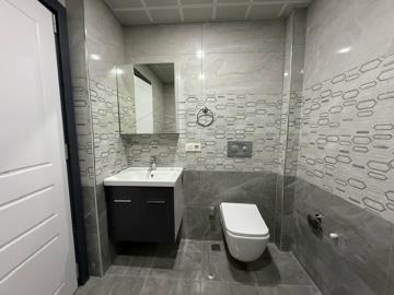 modern-fitted-bathroom