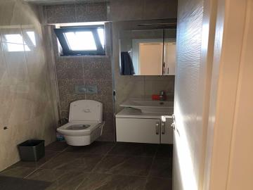 fully-fitted-bathroom