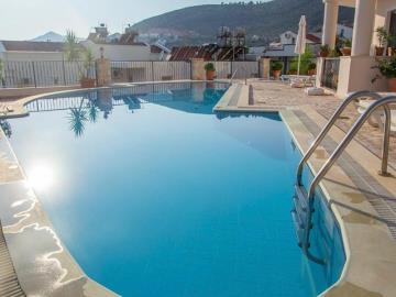 communal-pool
