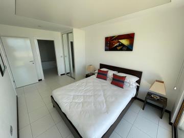double-bedroom-with-en-suite