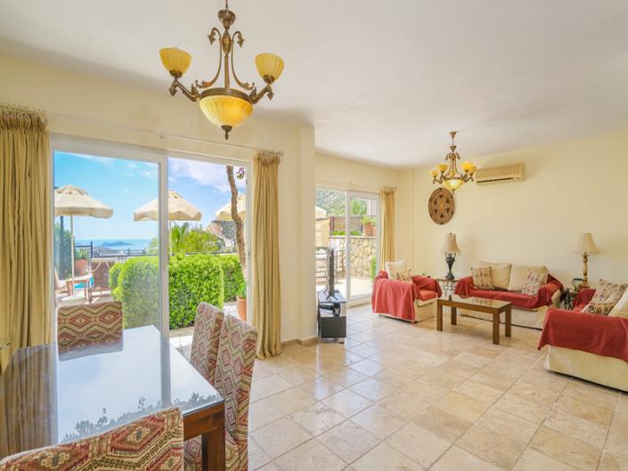 Image No.14-3 Bed Villa / Detached for sale