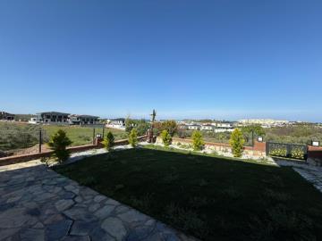 large-garden-area