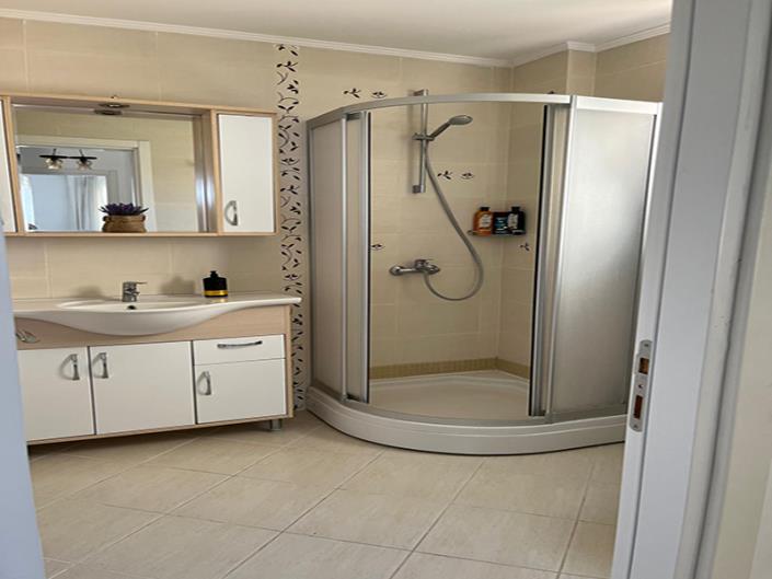 Image No.19-2 Bed Apartment for sale