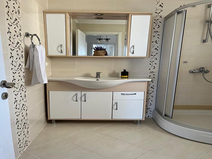 Image No.20-2 Bed Apartment for sale