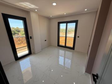 good-size-bedroom