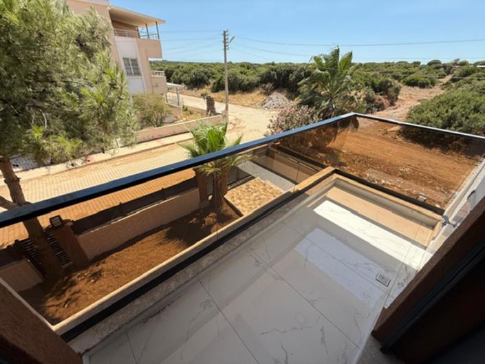 Image No.7-3 Bed Villa for sale