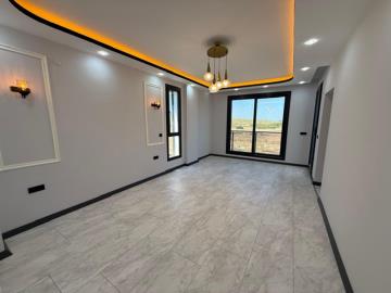 large-bedroom-with-modern-features