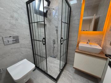 modern-fitted-en-suite
