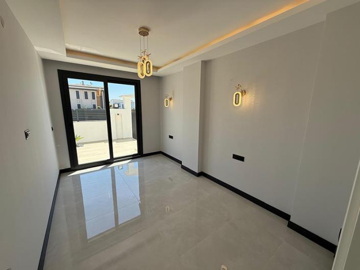 Image No.6-4 Bed Villa / Detached for sale