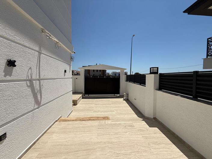 Image No.18-4 Bed Villa / Detached for sale