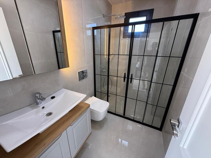 Image No.16-4 Bed Villa / Detached for sale