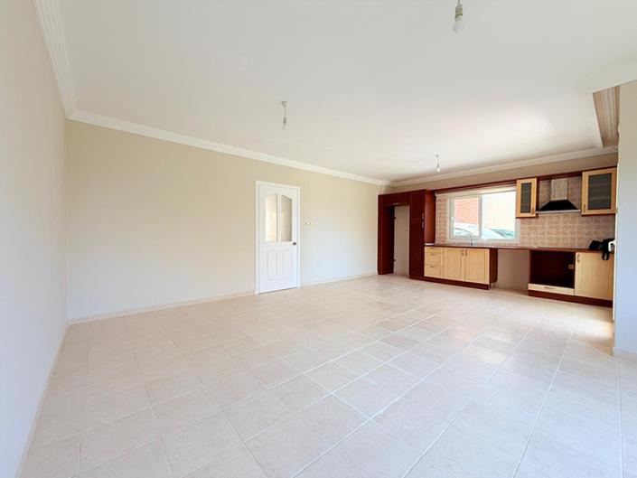 Image No.20-3 Bed Semi-Detached for sale