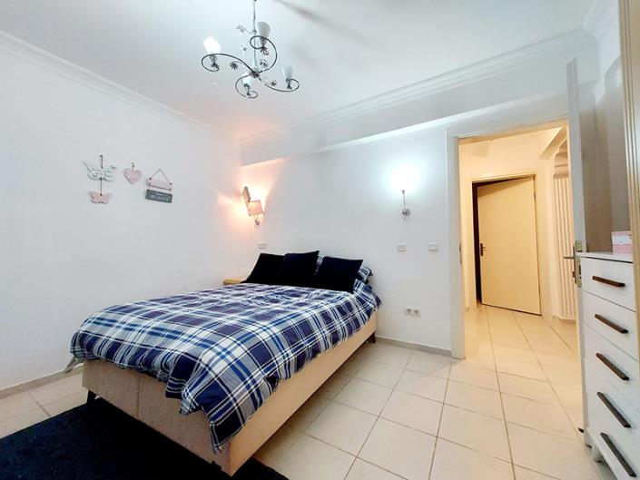 Image No.12-4 Bed Duplex for sale