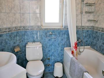 Second-family-bathroom