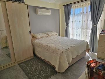 Double-bedroom