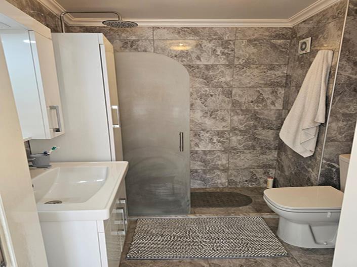 Image No.12-2 Bed Apartment for sale