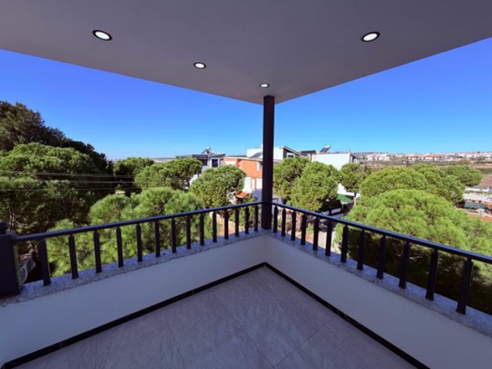 Image No.14-4 Bed Villa / Detached for sale