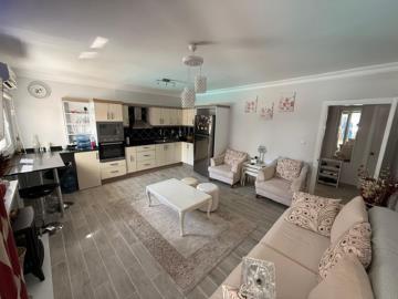 Open-plan-lounge-and-kitchen