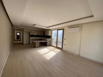 TC1934-spacious-open-lounge-and-kitchen