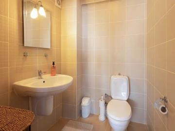 TC1938-modern-bathroom