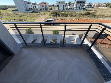 TC1944-balcony-with-great-views