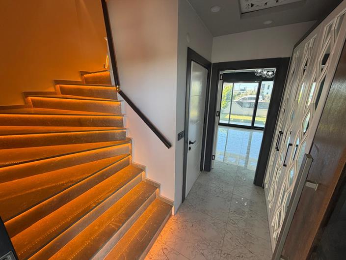 Image No.6-4 Bed Villa for sale