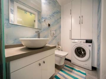 TC1940-luxury-bathroom