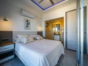 TC1940-master-bedroom-with-en-suite