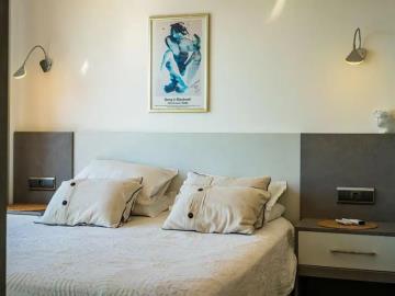 TC1940-master-bedroom